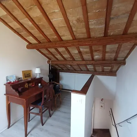 Comfortable House 10 Minutes From The Sea 度假居