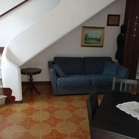펜션 Comfortable House 10 Minutes From The Sea *