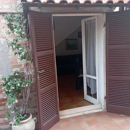 度假居 Comfortable House 10 Minutes From The Sea 波尔图圣乔治
